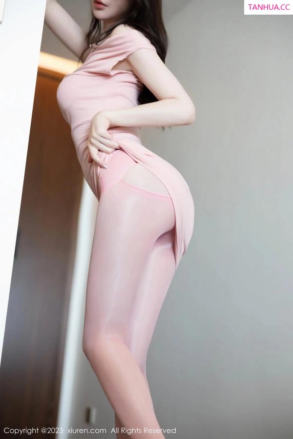 梦心玥  [XiuRen]高清写真图 2023.12.11 No.7793 梦心玥 丝袜美腿第10张图片